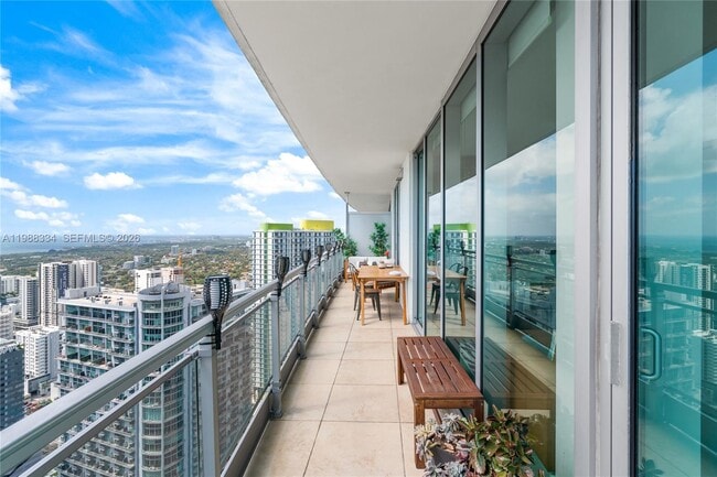 Building Photo - 92 SW 3rd St