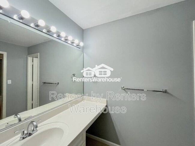 Building Photo - 171 Graystone Trce