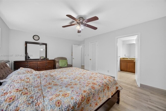 Building Photo - 7690 SW 128th St