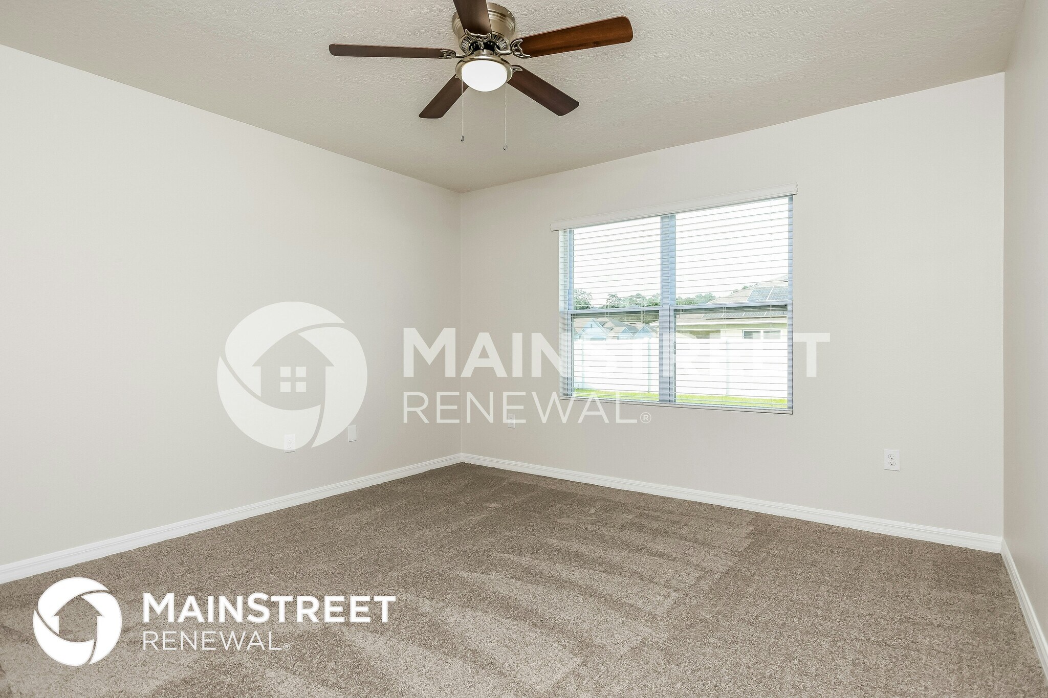 Building Photo - 703 Kindred Ln