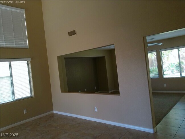 Building Photo - 7051 Oakwood Pines Ct