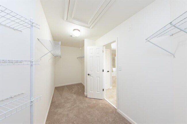 Building Photo - 1763 Crossvale Dr