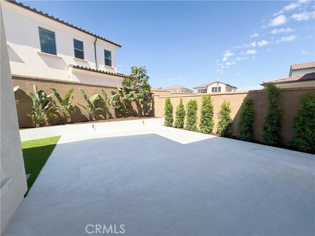 Building Photo - 115 Mossvine