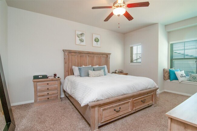 Building Photo - 1204 Willow Plains Ln