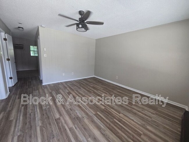 Building Photo - 208 Julian Ave