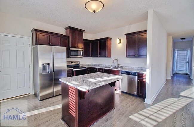 Building Photo - 223 Whipple Ave