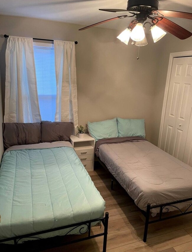 Building Photo - 227 Stephens Rd