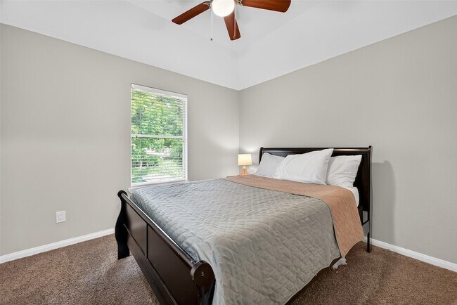 Building Photo - 16602 Pademelon Dr