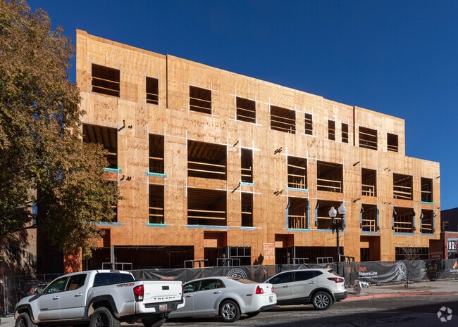 Building Photo - Union Walk