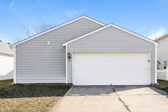 Building Photo - 2334 Bristol Dr