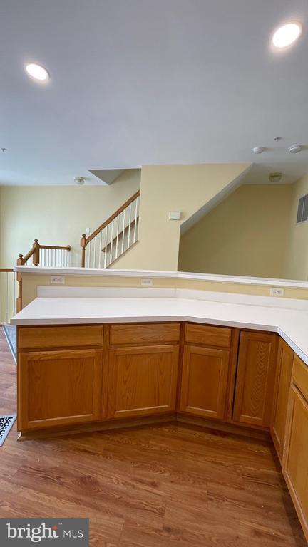 Building Photo - 6125 White Marble Ct