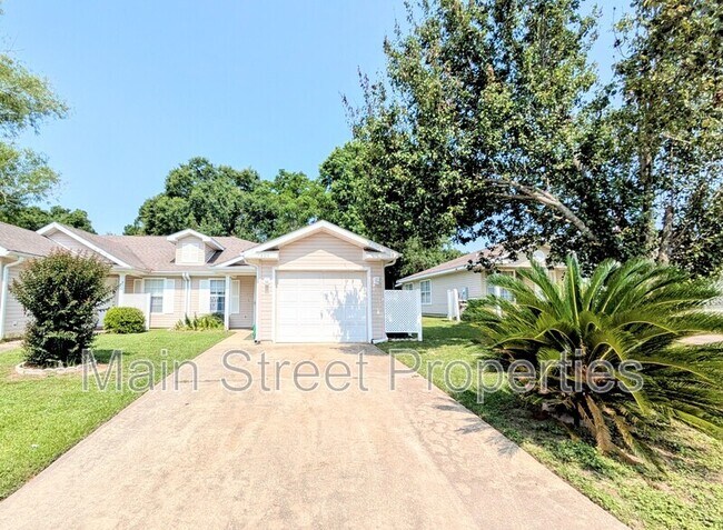 Primary Photo - 7889 Stonebrook Dr