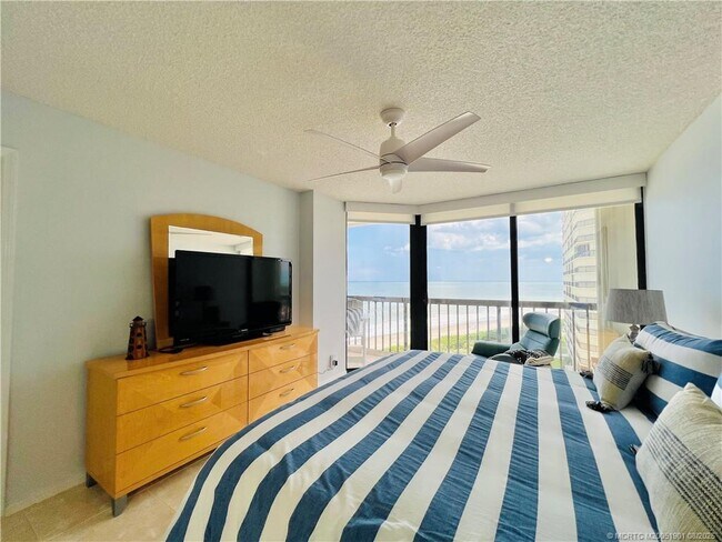 Building Photo - 9500 S Ocean Dr