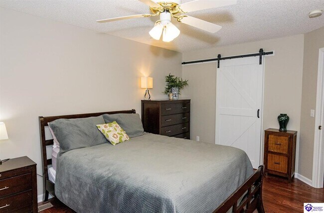 Building Photo - 2607 Stonemill Dr