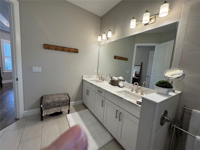 Building Photo - 16109 Umbria Pl