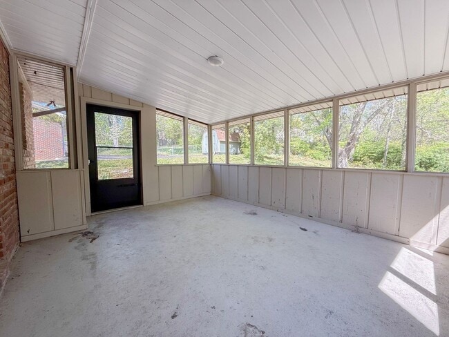 Building Photo - Updated 3-Bedroom with Bonus Room, Deck & Screened-In Porch