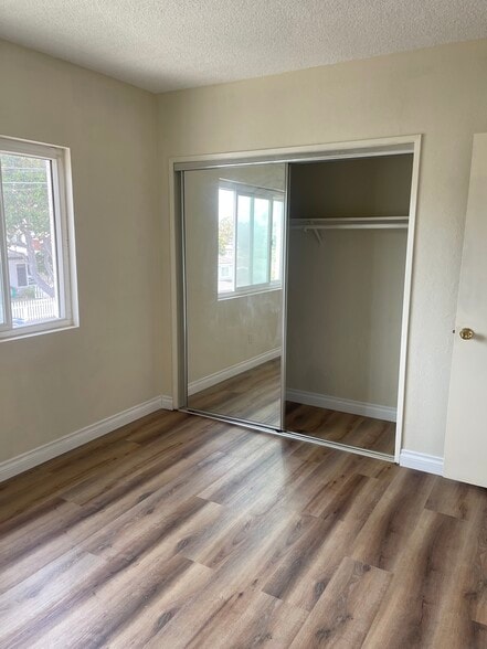 Building Photo - 2105 Speyer Ln