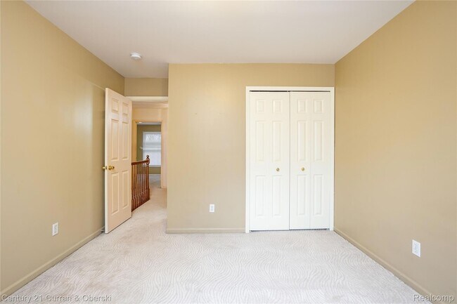 Building Photo - 42104 Echo Forest Dr