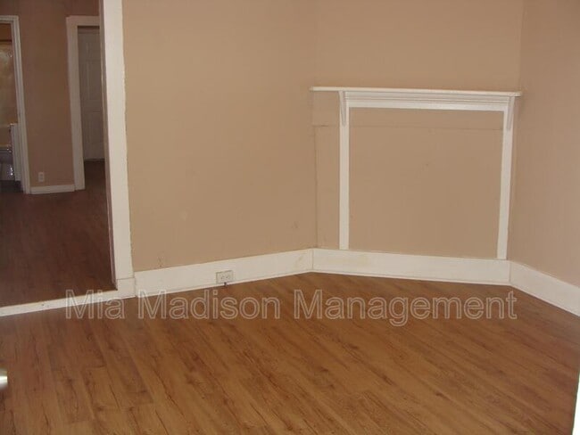 Building Photo - 246 Ferrill St