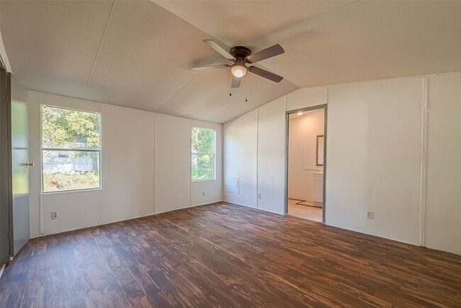 Building Photo - 13202 Hilltop Ct