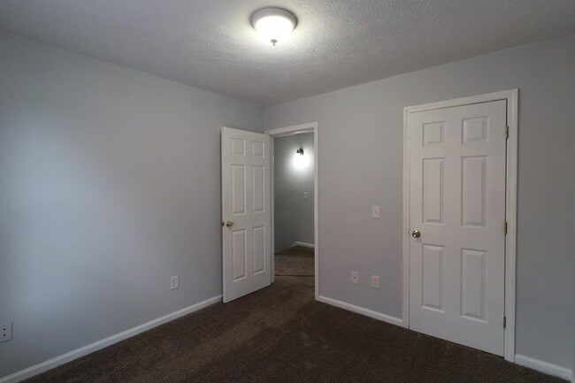 Building Photo - 209 Coburn Dr
