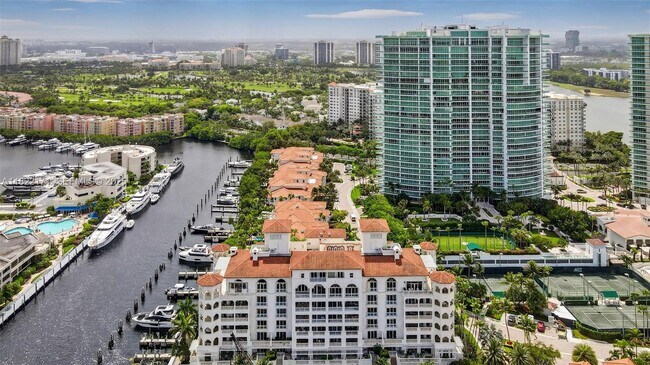 Building Photo - 19925 NE 39th Pl