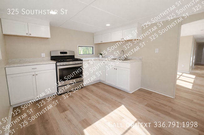 Building Photo - 325 Southstar St