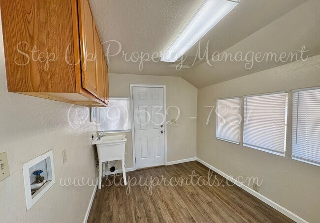 Building Photo - 20324 S Sunshine Rd