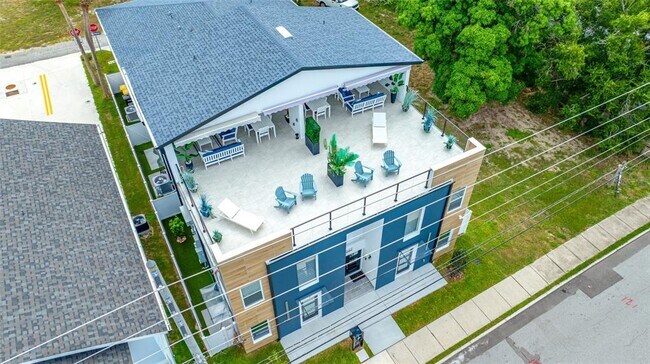 Building Photo - 527 N Garden Ave