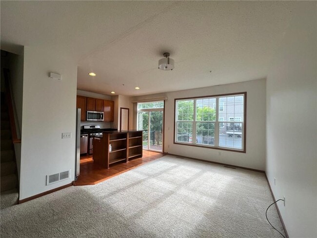 Building Photo - 5026 Yuma Ln N