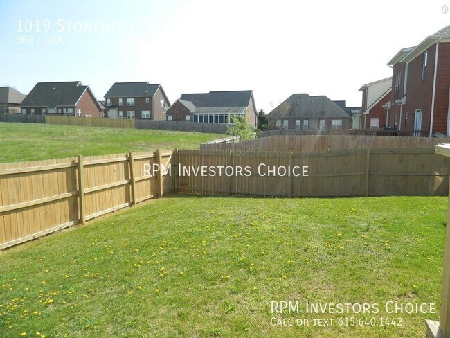 Building Photo - 1019 Stonehollow Way