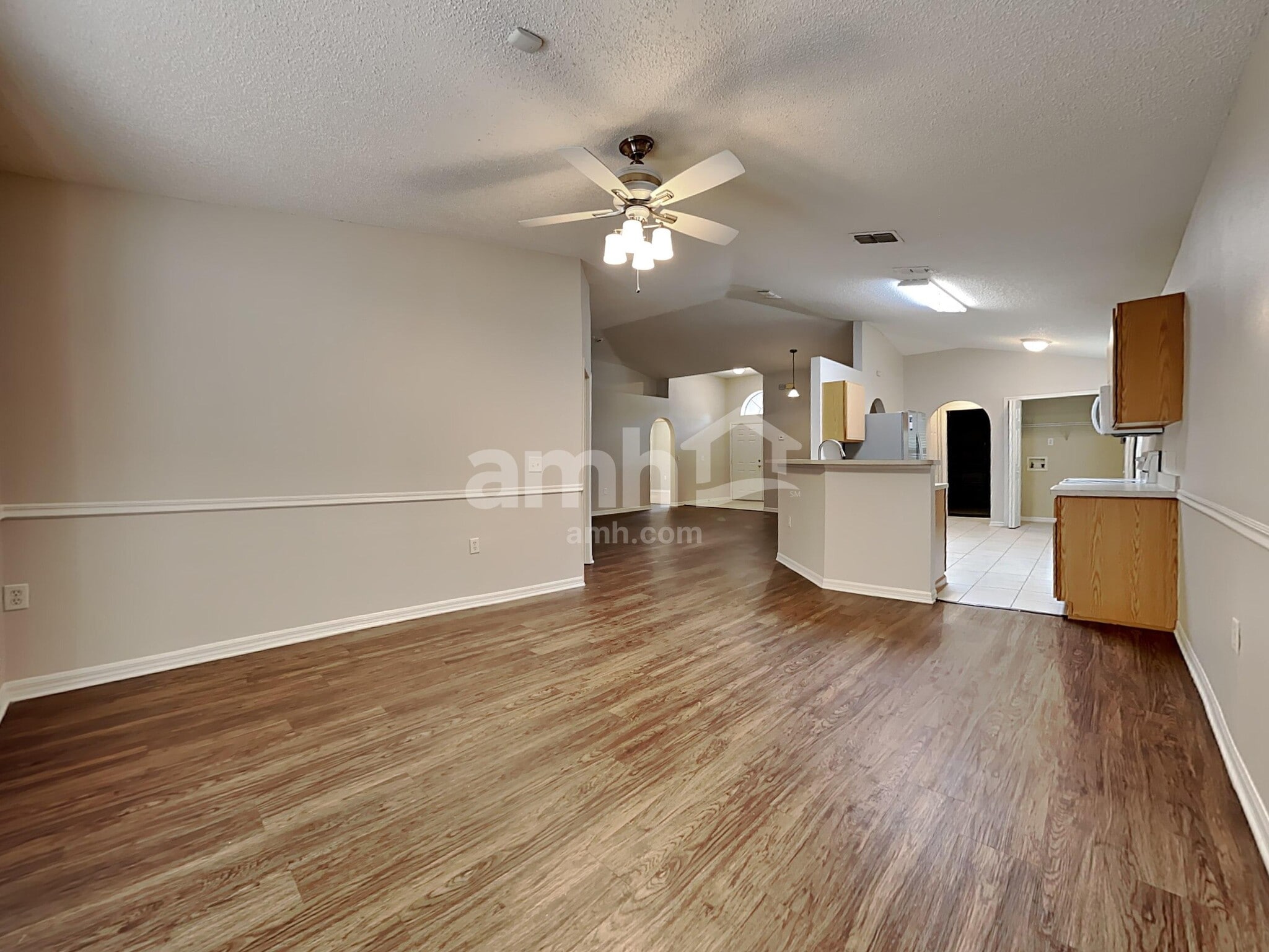 Building Photo - 3293 Carlotta Rd