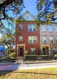 Building Photo - 2722 Crawford St