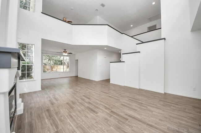 Building Photo - 103 Lakeridge Dr
