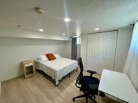 Building Photo - 440 E Garfield Ave