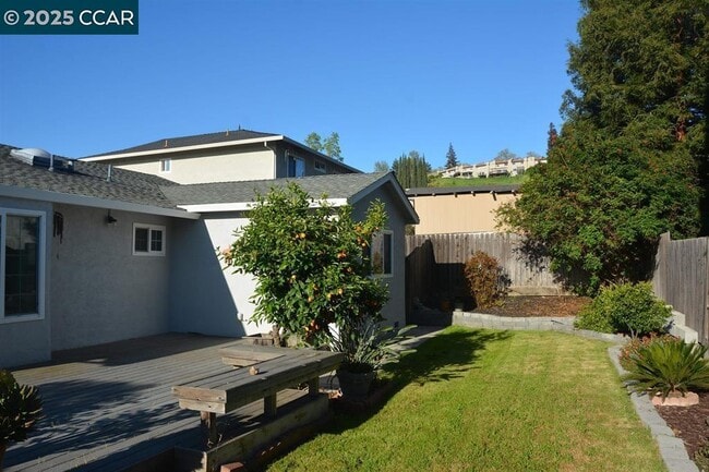 Building Photo - 3320 Blythe Dr