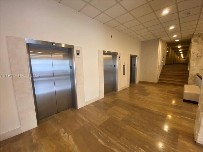 Building Photo - 1965 S Ocean Dr