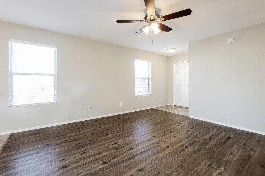 Building Photo - 5243 S Via Laguna Blanca