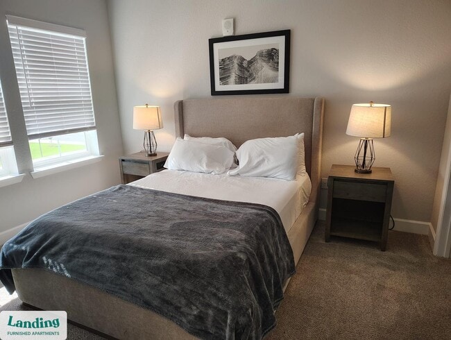 Building Photo - 120 SW 148th Dr