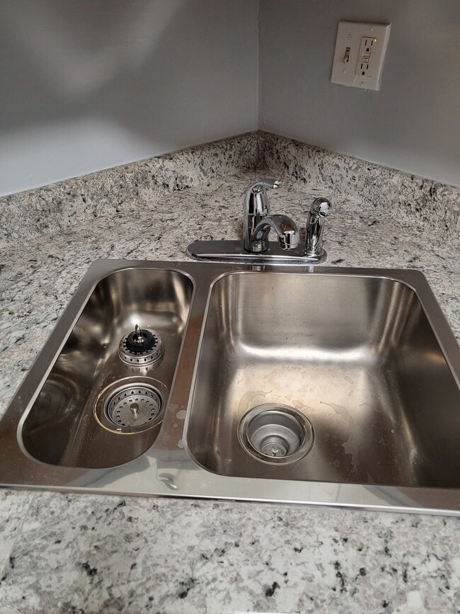 Building Photo - 1227 S Harlem Ave