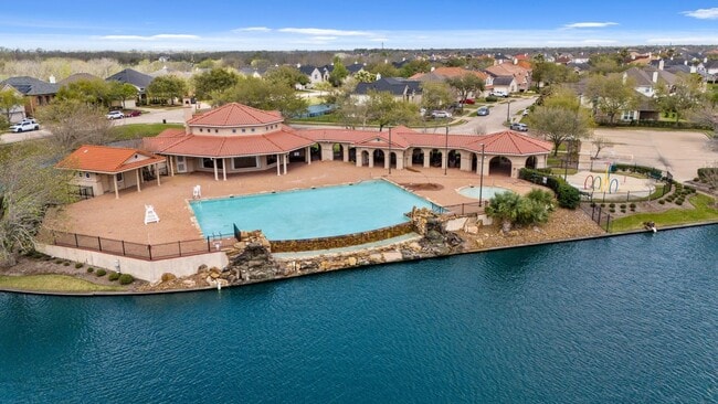 Building Photo - 3010 Blue Lagoon Ct