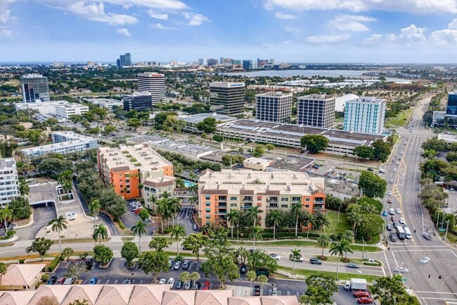 Building Photo - 1620 Presidential Way