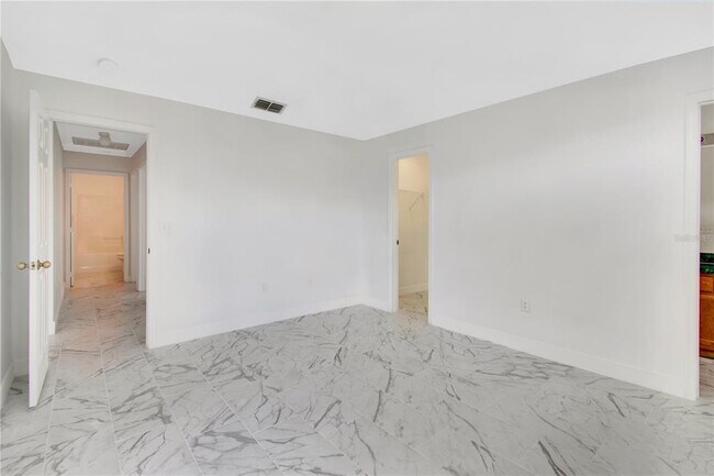 Building Photo - 236 Langham Dr