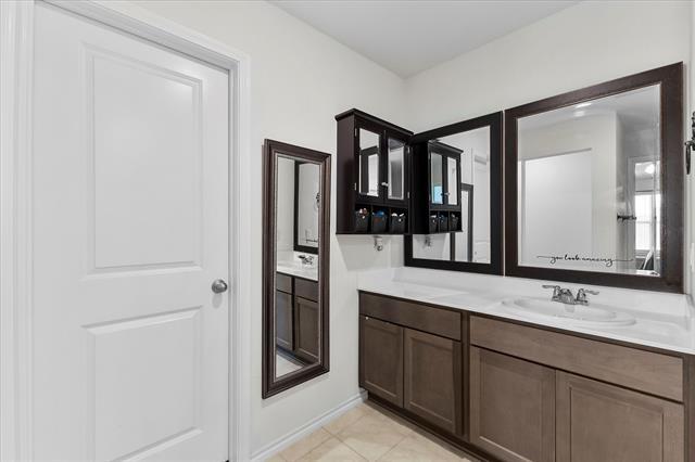 Building Photo - 2113 Tulipwood Dr