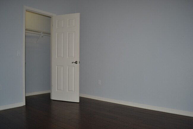 Building Photo - 3813 SW 91st Dr