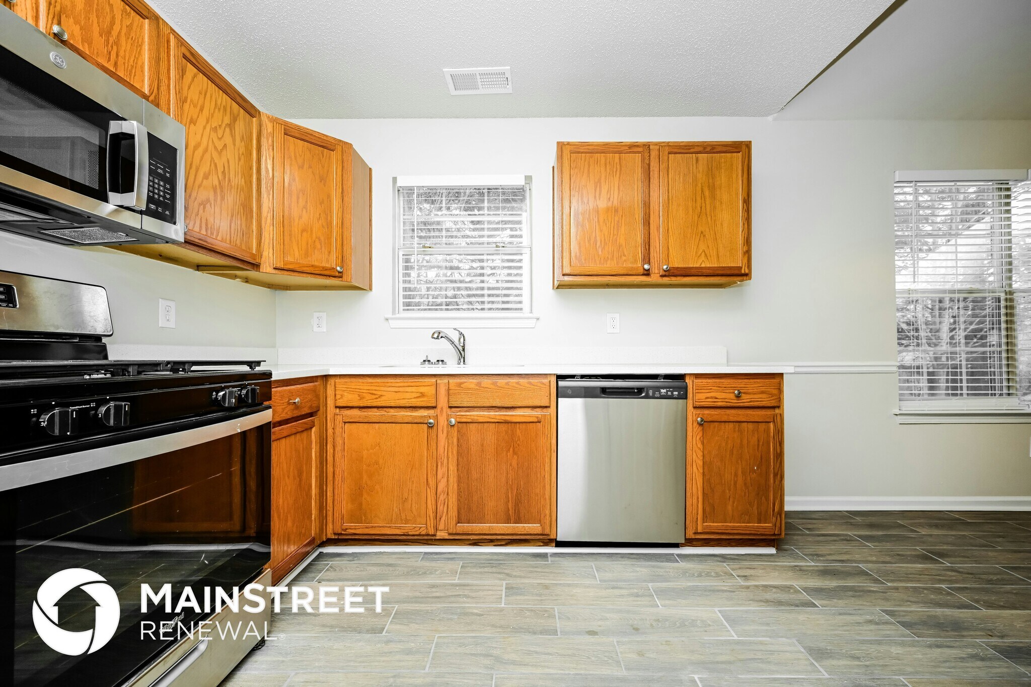 Building Photo - 4610 Idlewood Park