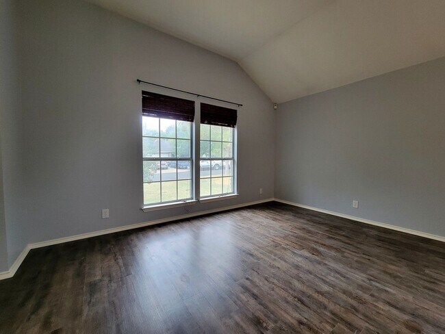 Building Photo - 722 Minturn Ln