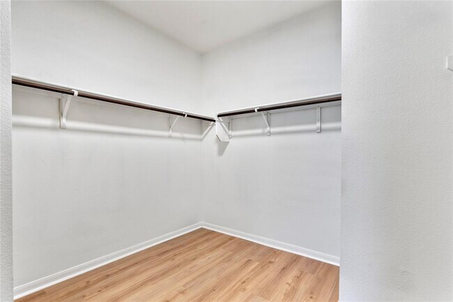 Building Photo - 1407 Brashear Ct