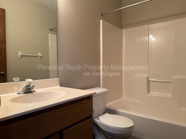 Building Photo - 2733-33 1/2 Avenue S