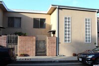Building Photo - Stunning apartment in Baldwin Hills